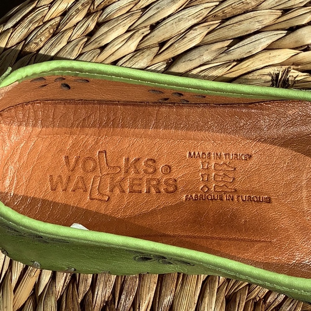 VOLKS WALKERS Green Leather Women's Shoes - Picture 2 of 4